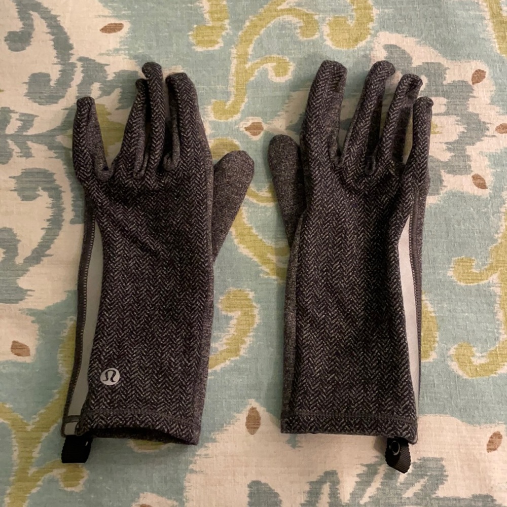 Lululemon Gloves S/M
